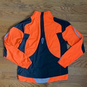 Men’s Saucony Orange Black Jacket. Reflective M